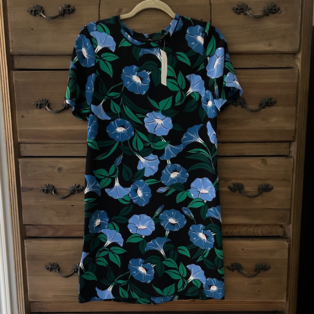 NWT Ann Taylor Floral Shift Dress